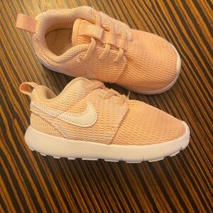 Toddler Girl Nike Sneakers 7c